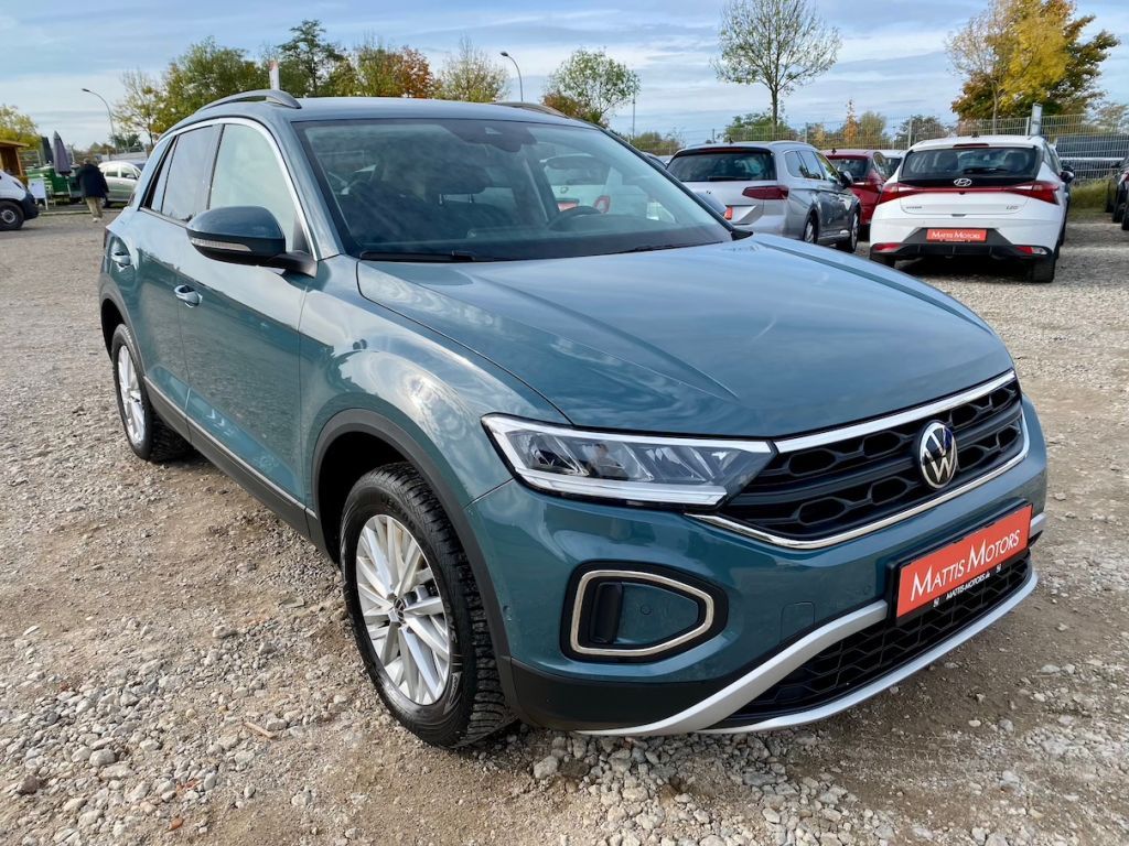 Fahrzeugabbildung Volkswagen T-Roc 1.0 AAC KLIMAAUT SHZ NAVI CARPLAY GJR