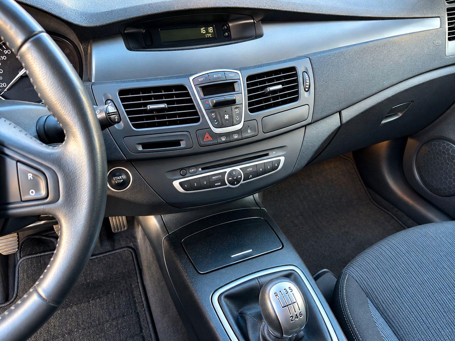 Renault Laguna 2008 — photo 6