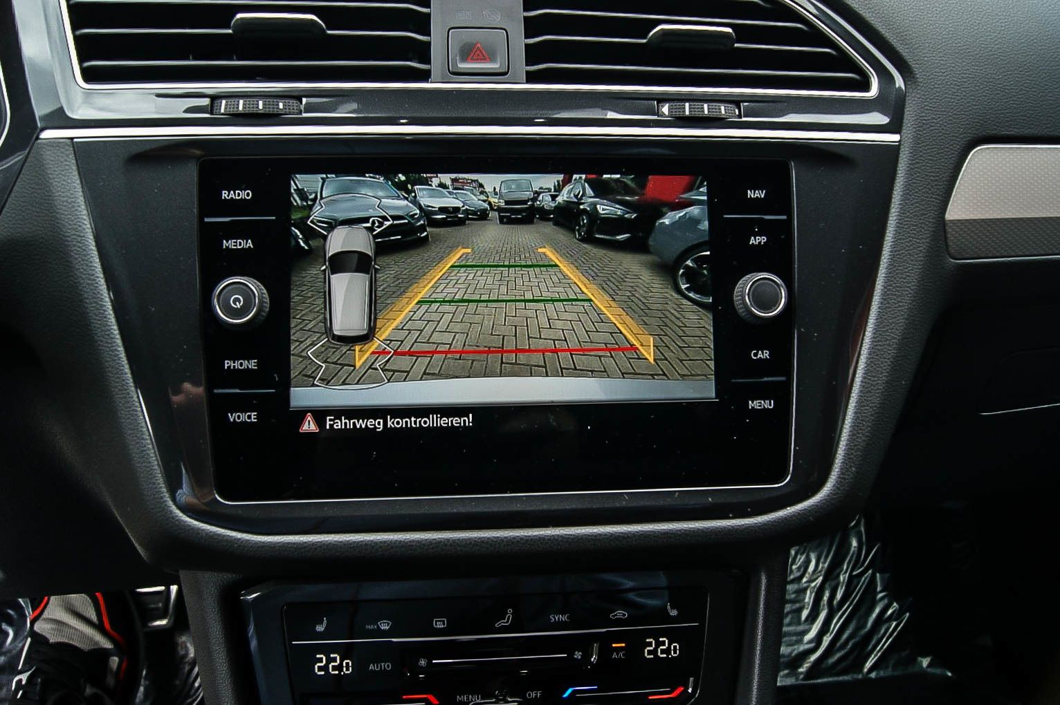 Fahrzeugabbildung Volkswagen Tiguan Allspace 4Motion Move DSG IQ-MATRIX ACC 1