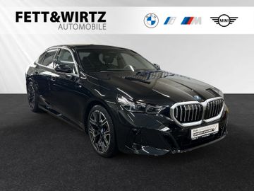 BMW Leasingangebot: BMW 530e M Sport|AHK|Pano|Autobahnass.|20"LMR