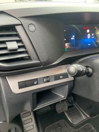 Bild 23 Opel Vivaro Kasten Basis M HECKKLAPPE