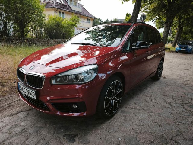 BMW 220 Gran Tourer 220d xDrive Steptronic Advantage