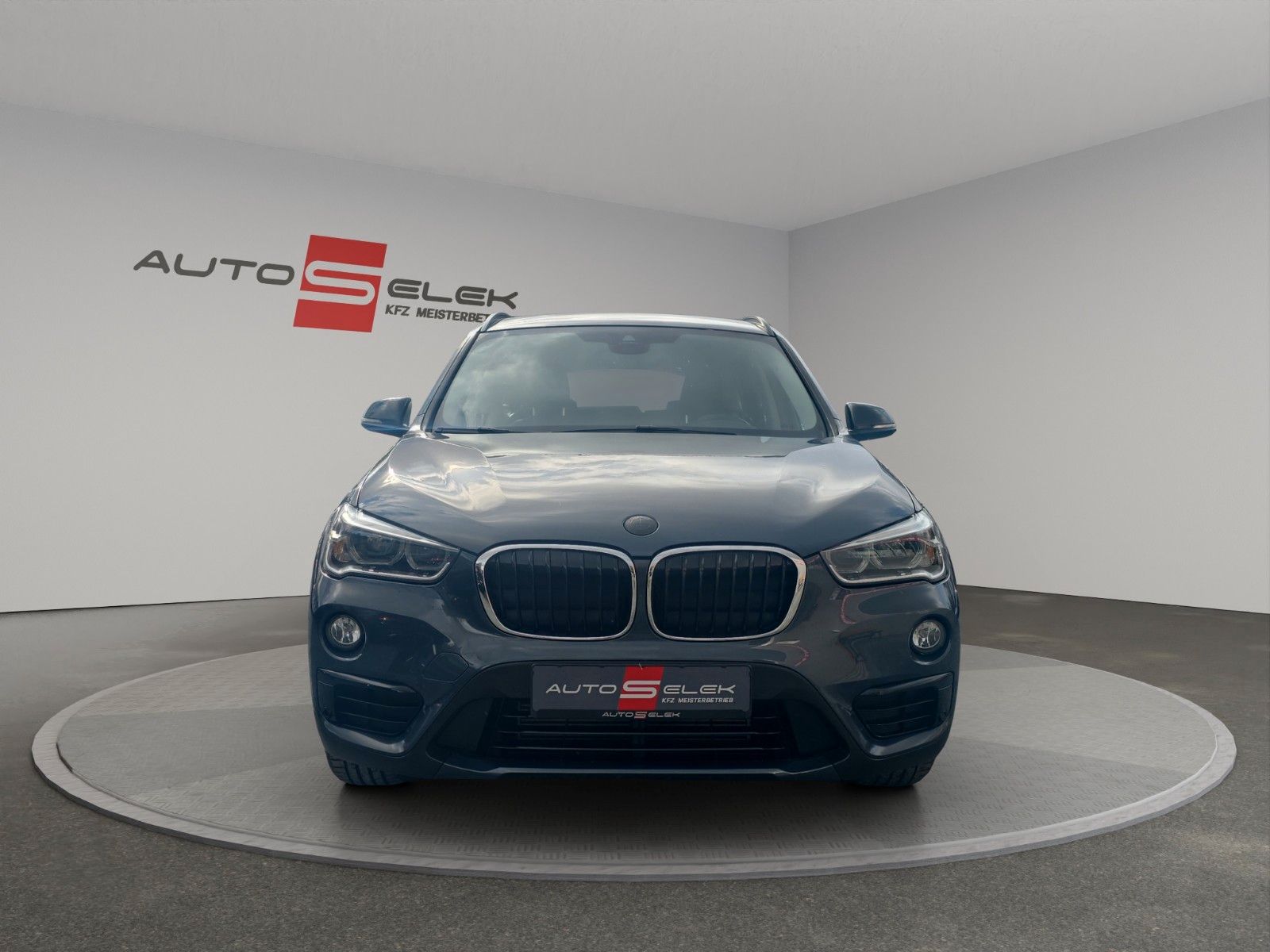 Fahrzeugabbildung BMW X1 xDrive 18 d Sport Line AUTOMATIK
