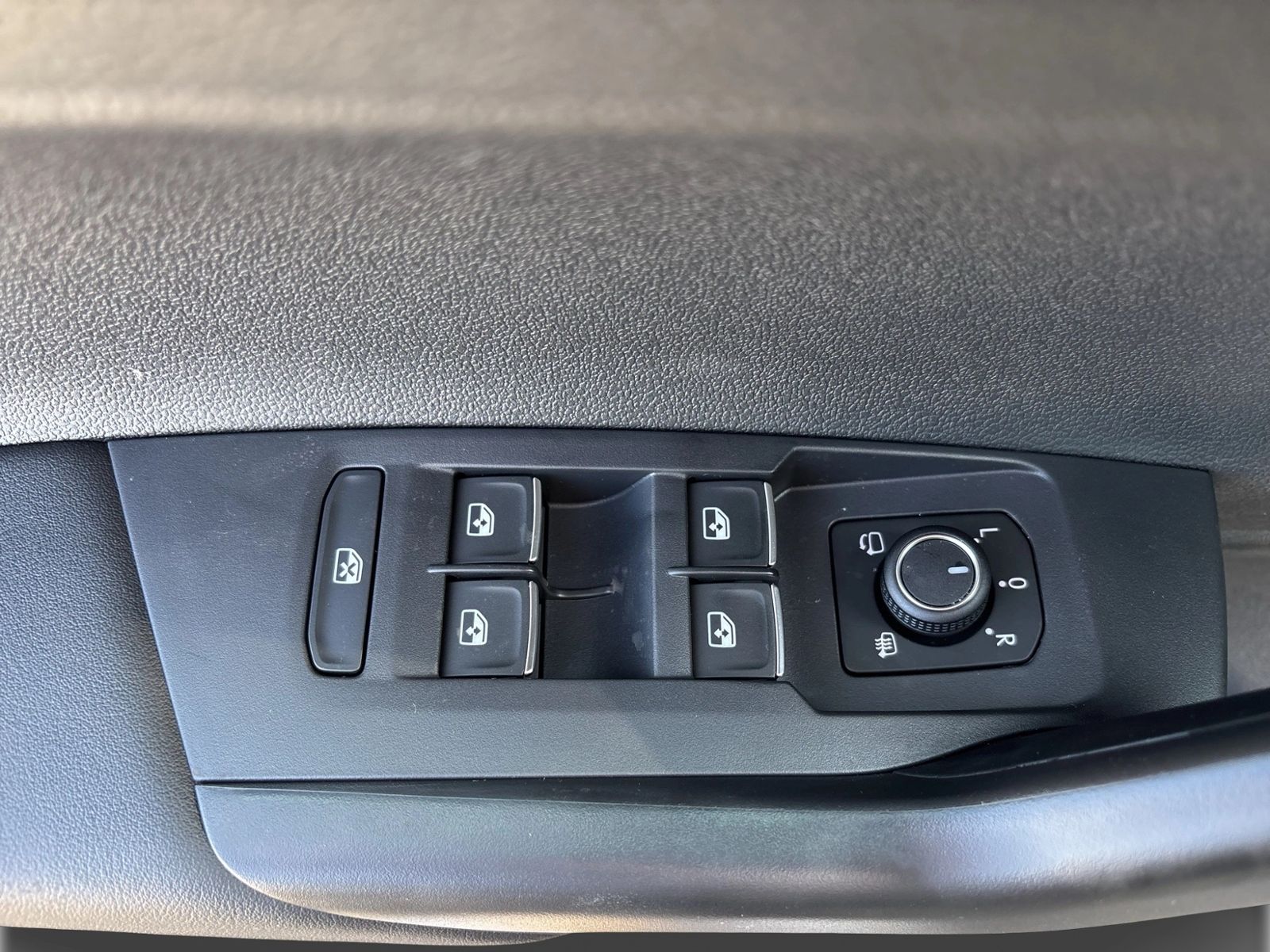 Taigo GOAL 1.0 TSI, ACC, RearView, LED, Shzg, Ap