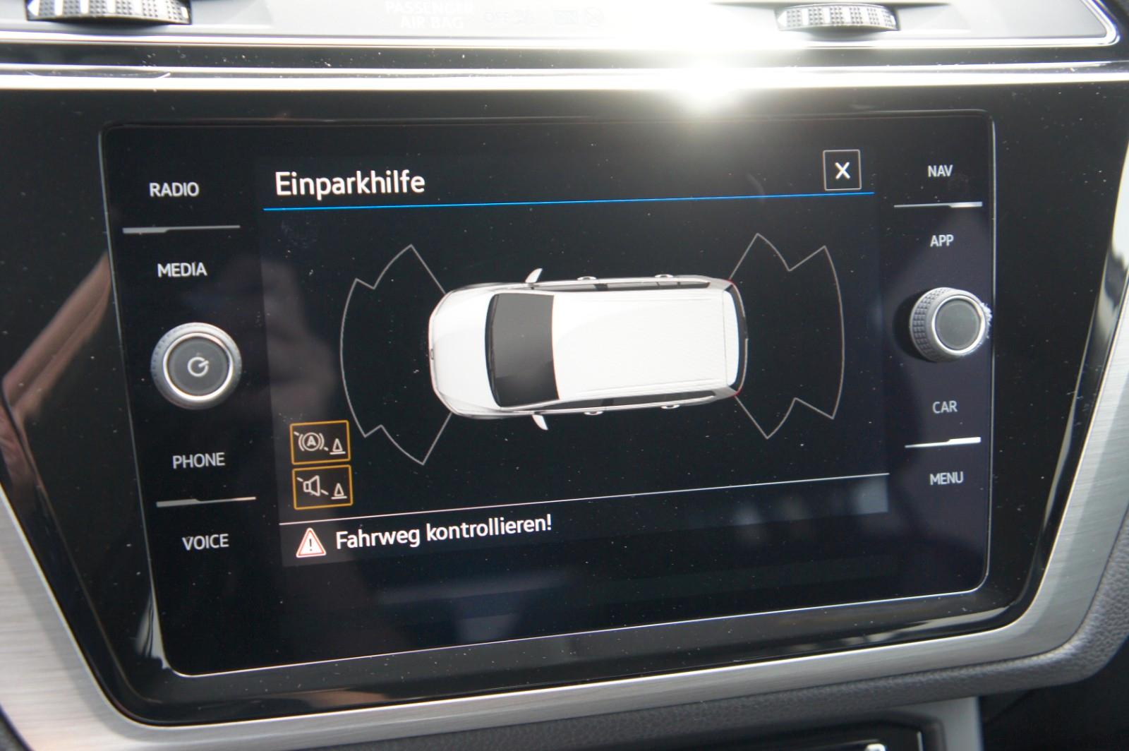 Volkswagen Touran Comfortline*NAVI*SITZHZG*PDC*APPCONNECT*, миниатюра 17