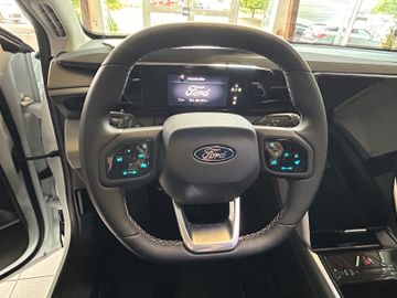 Ford Explorer Select RWD