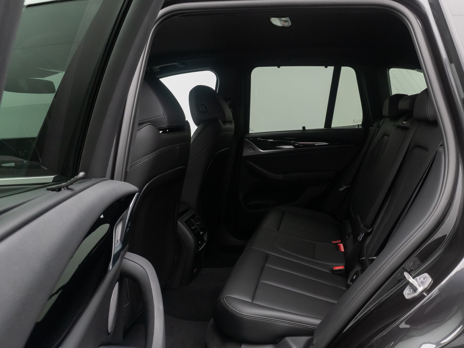 Fahrzeugabbildung BMW X3 xD30e Leder HUD DAB Kamera Laser Sport 20Zoll