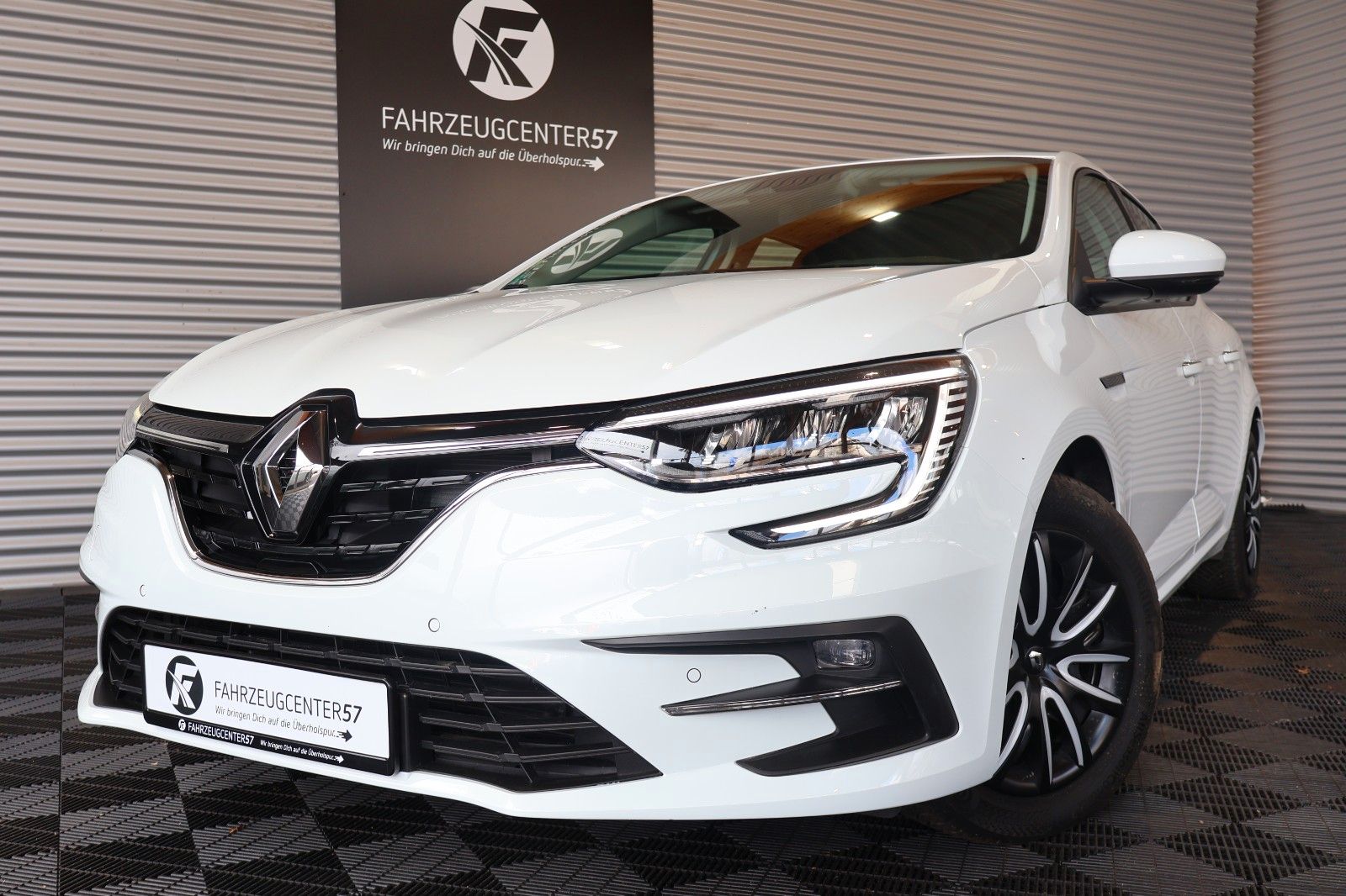 Renault Megane IV Business Edition/PDC/NAVI/TEMPOMAT