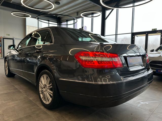 MYAUTOCENTER – Gebraucht- und Jahreswagen mit Werkstattservice in Pfaffenhofen Mercedes-Benz E 220 CDI Limousine BlueEfficiency *2. Hand*SHZ*