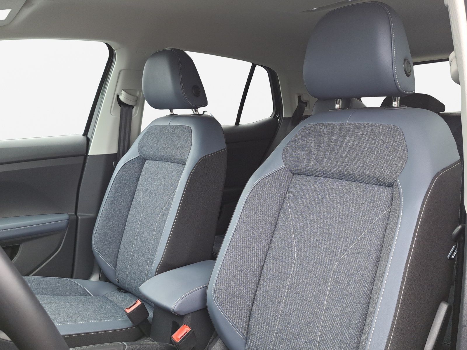 Volkswagen T-Cross - Bild 13