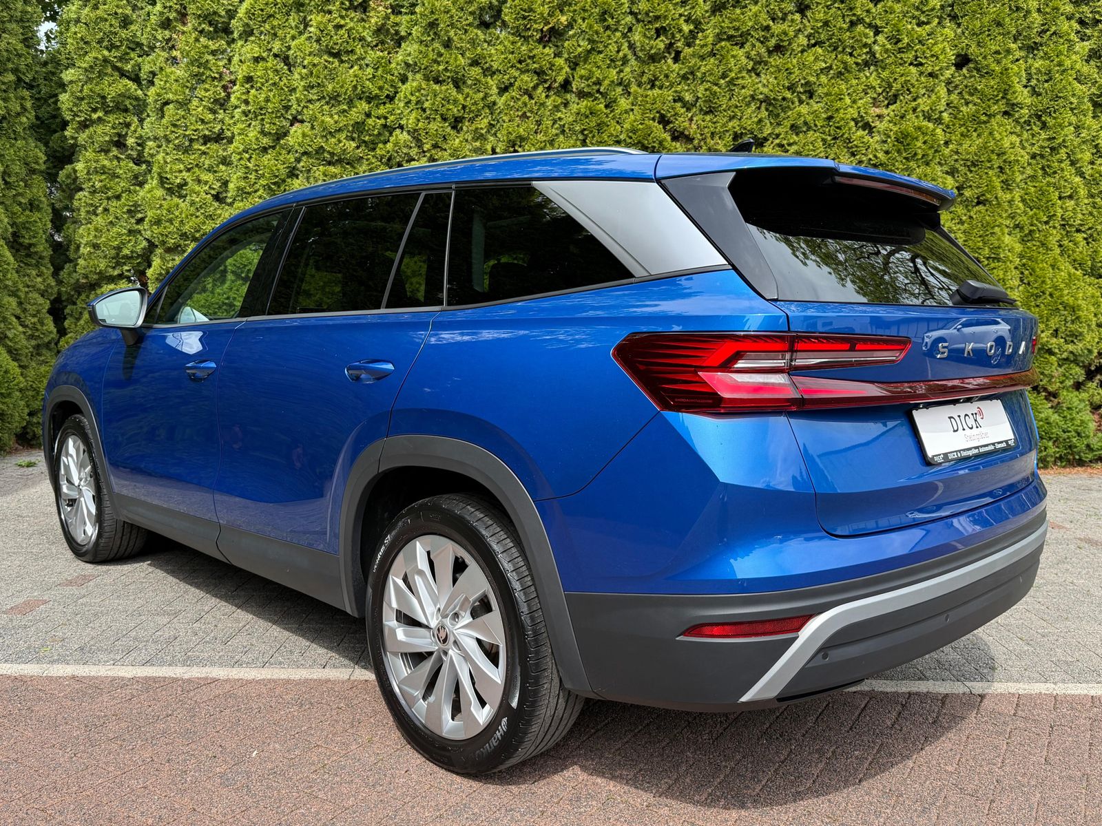 Fahrzeugabbildung SKODA Kodiaq 2.0TDI DSG 4x4 Select. LEDER+PANO+AHK+KAM