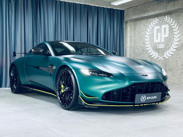 Aston Martin V8 Vantage  F1 Satin Racing Green SIGNED