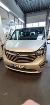 Opel Vivaro B L1H1 9Sitzer Navi PDC Kamera AHK - Opel Vivaro: 1.9