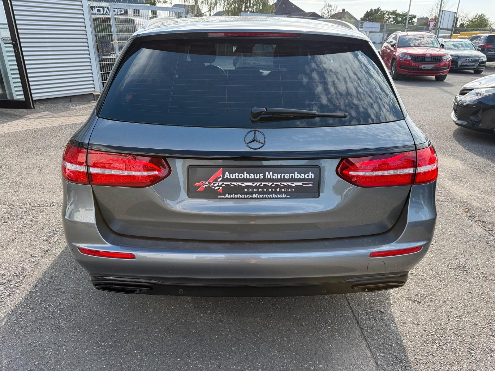 Mercedes-Benz E 300 d T-Modell Night-Paket,LED, Burmester