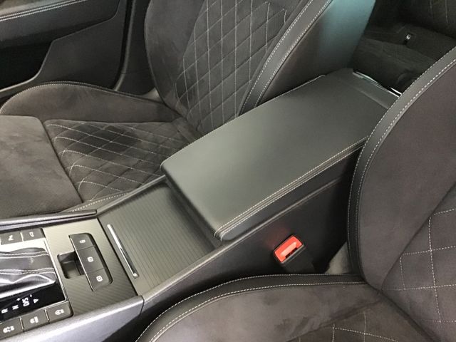 Fahrzeugabbildung Skoda Superb Combi 2.0 TSI SportLine 4x4/Navi/ACC/AHK