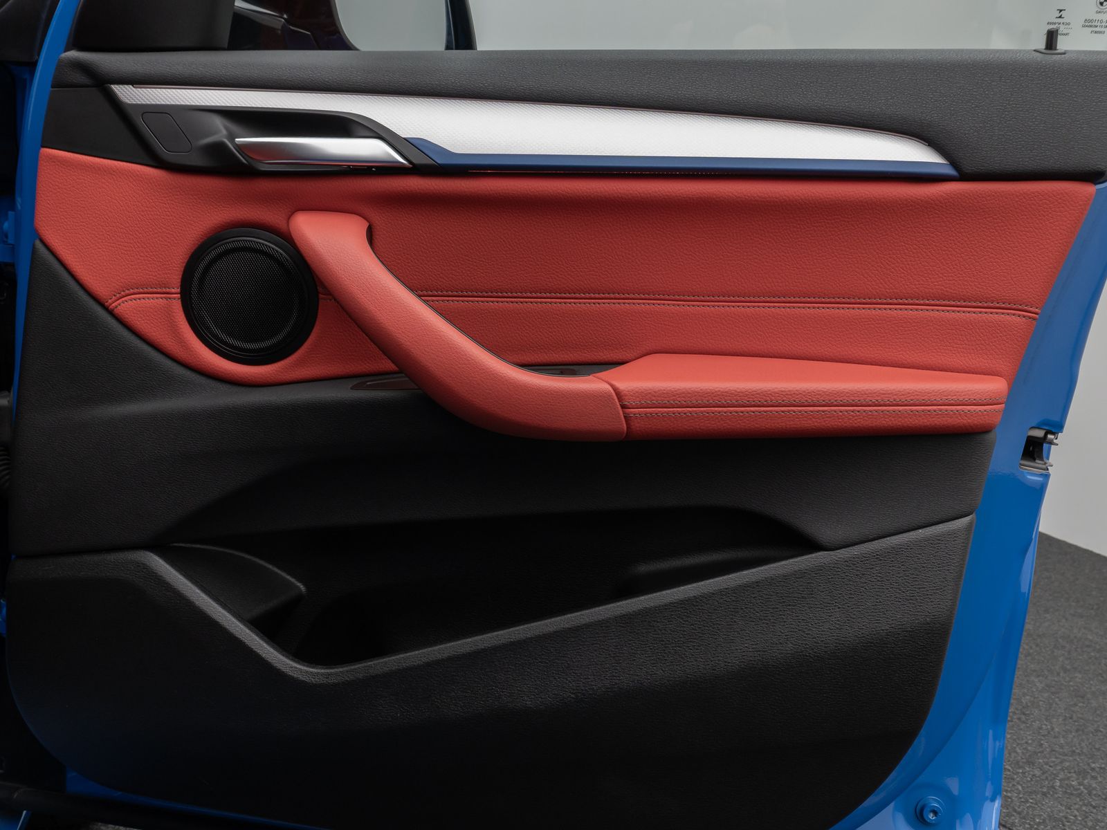 Fahrzeugabbildung BMW X2 sD18d M Sport Kamera HUD DAB HiFi Komfort 19"