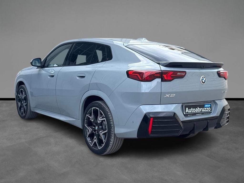 BMW X2 20 i 48V MSport sDrive DCT imagem 3
