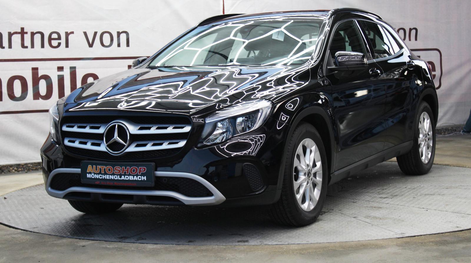 Mercedes-Benz GLA 180*Tüv&Inspektion Neu*Navi*62.Tkm*Leder*