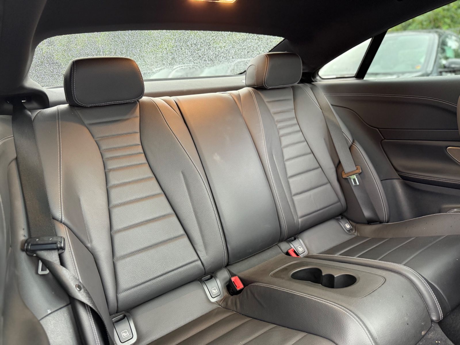 Mercedes-Benz E450 COUPÉ AMG NIGHT PAKET *PANORAMA*BURMESTER* foto 4