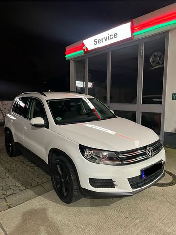 Volkswagen VW Tiguan 2.0 TDI / 4 Motion / TÜV neu