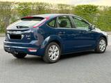 Ford Focus 2.0 TDCi Style Klima-Servo-ZV-1.Hand-AHK - Ford Focus aus 2009: Se