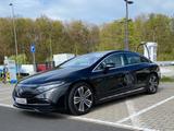 Mercedes-Benz EQS 450+ - schwarze Mercedes-Benz EQS