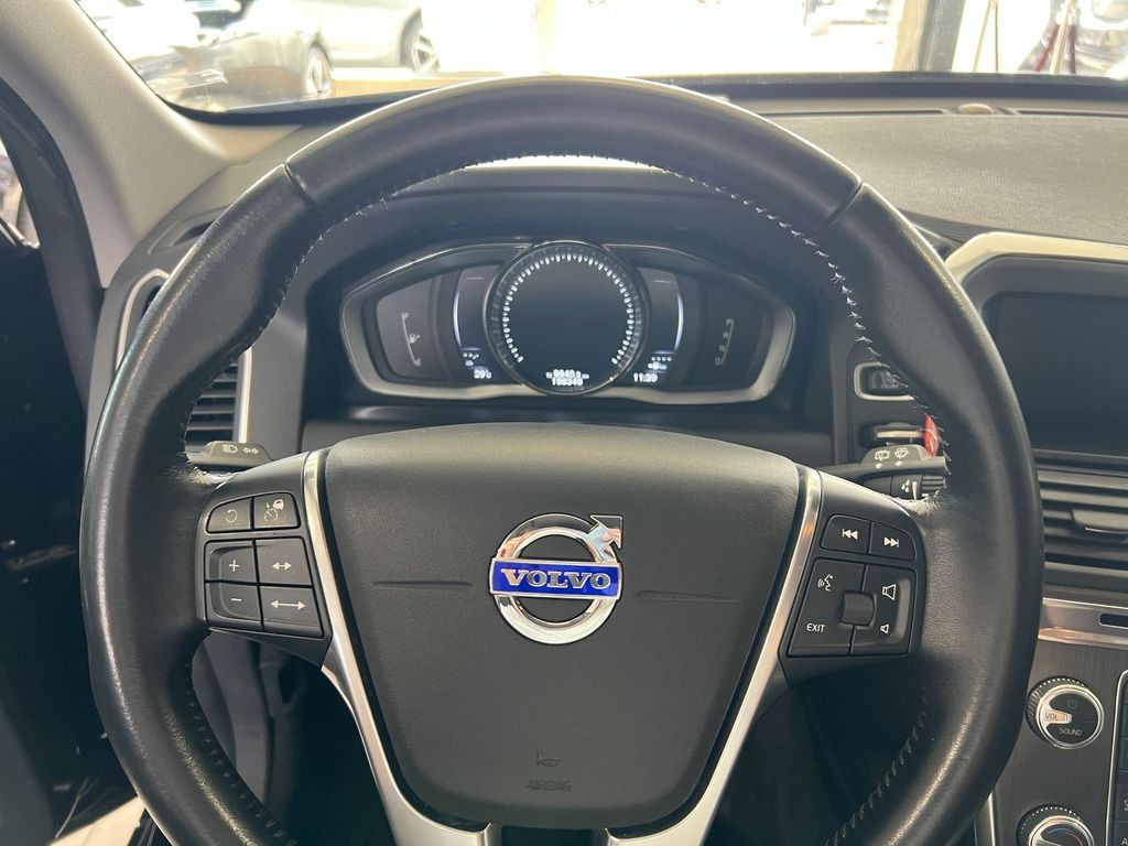 Volvo XC60 D5 Summum AWD *KEIN VERKAUF AN PRIVAT*