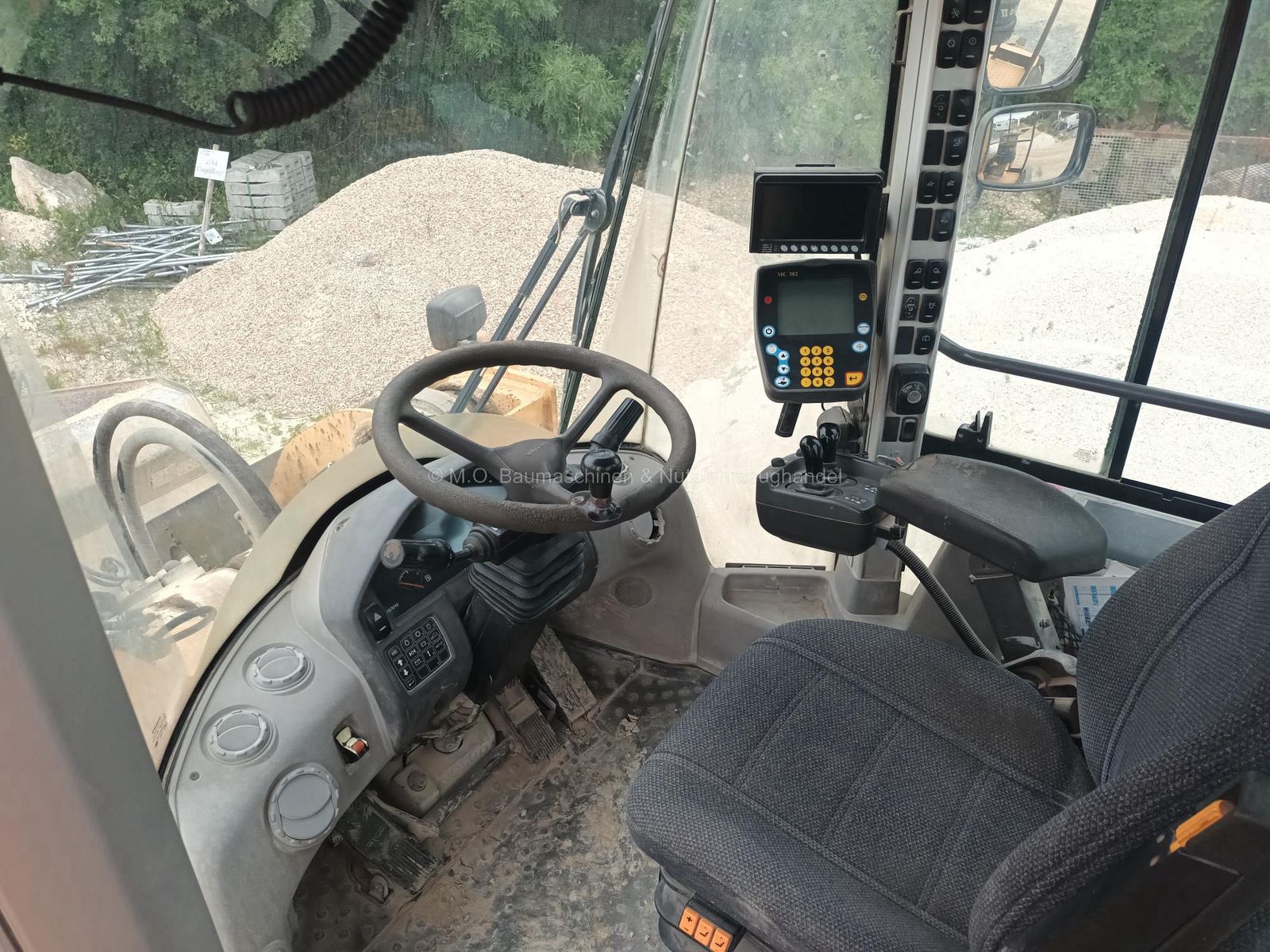 Fahrzeugabbildung Volvo L150G