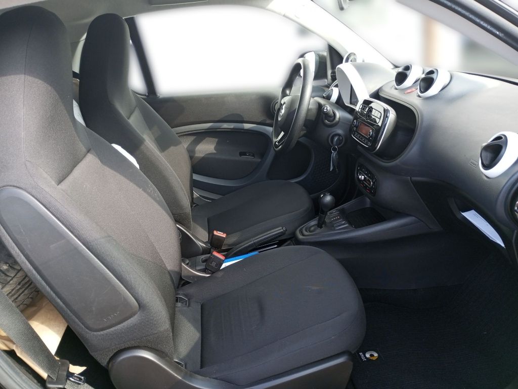 Fahrzeugabbildung Smart fortwo coupe EQ (8-fach)
