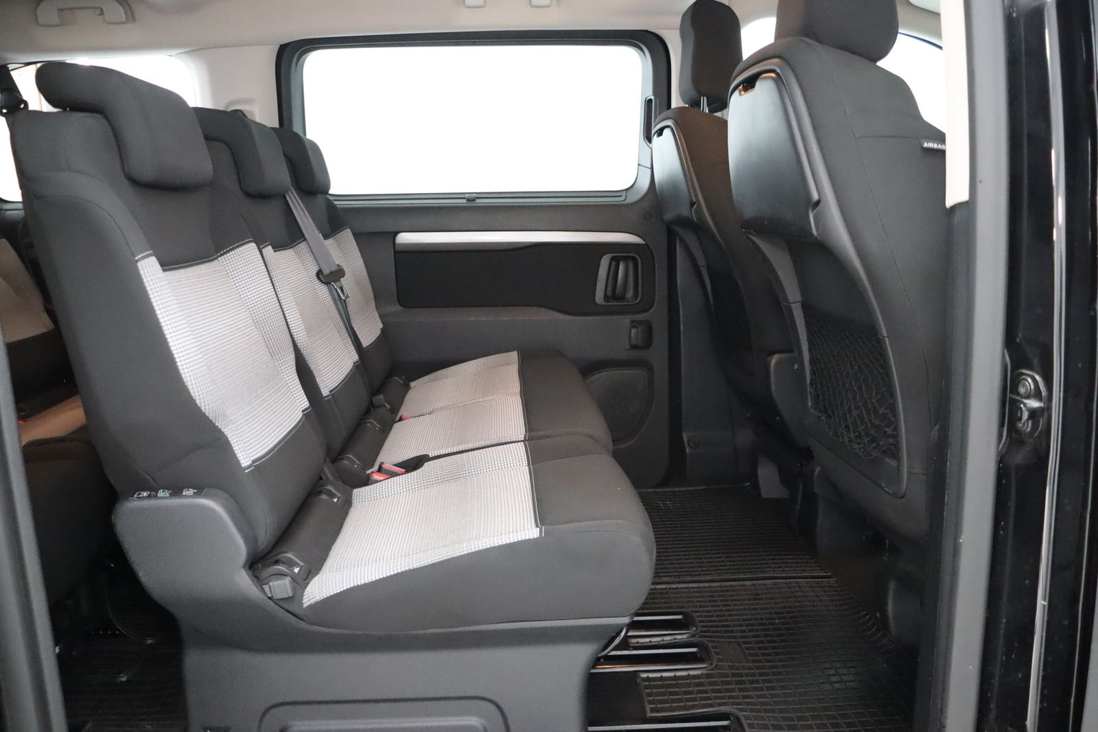 Fahrzeugabbildung Citroën Spacetourer Feel M * HUD * LED * RFK * AHK