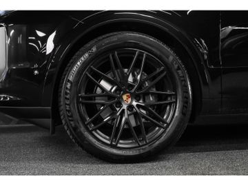 Porsche Cayenne - 11