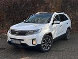 Kia KIA Sorento 2.2 CRDI AWD | Neu TÜV bis 2028 - Kia Sorento in Duisburg