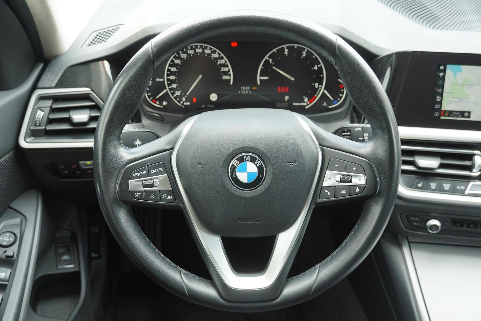 BMW 3 Series d xDrive Advantage LED Navi Tempomat SHZ PDC, миниатюра 25