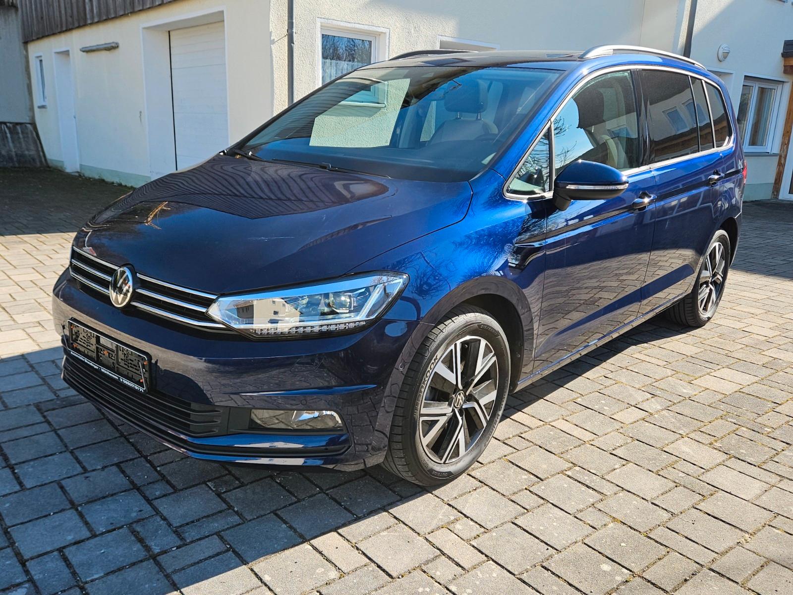 Volkswagen Touran TDI DSG AHK Pano StHzg Sound 7si ACC