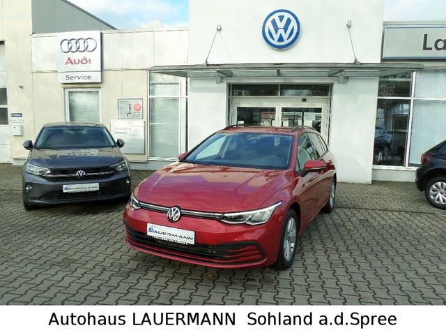 Volkswagen Golf VIII Var. LIFE 1.5 TSI AHK NAVI LED LRH ACC