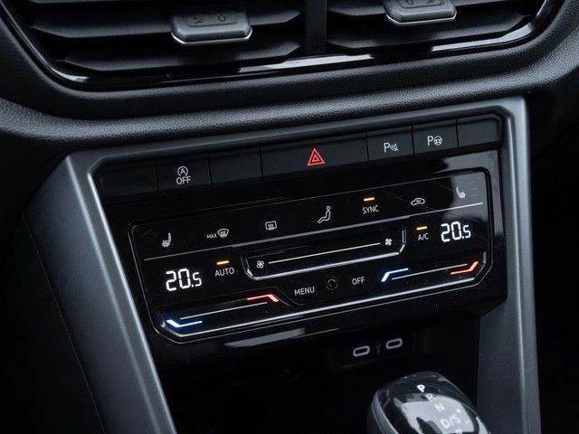 T-Roc Life TDI DSG AHK ACC LED Navi Sitzhzg. Fah