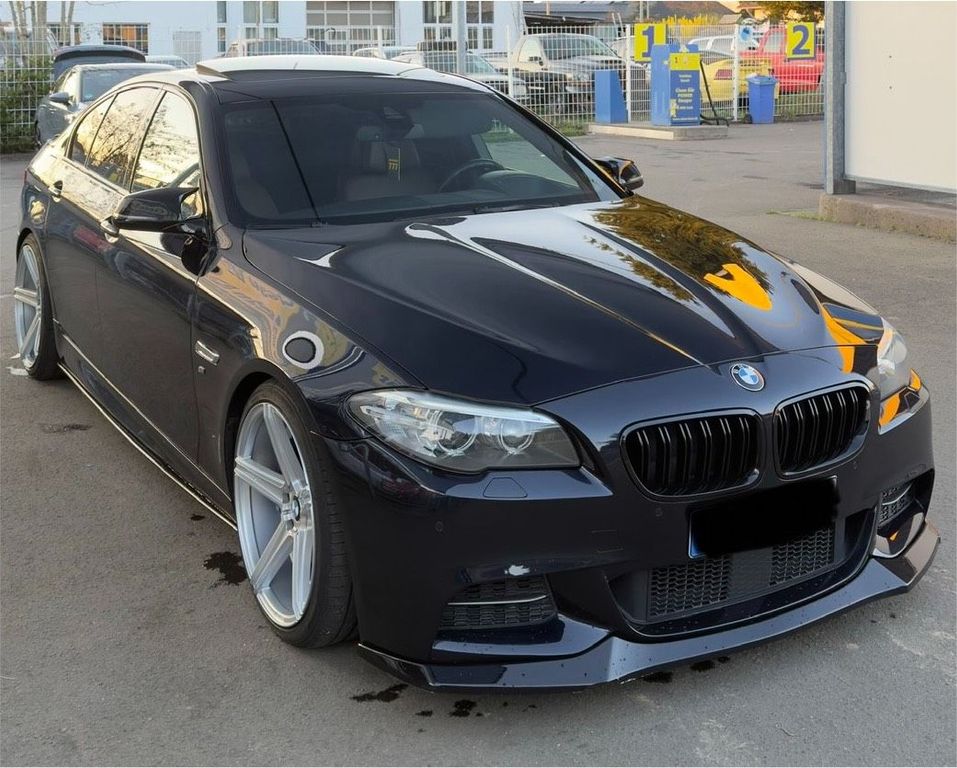 Image of BMW 530