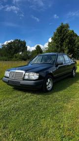 Mercedes-Benz Mercedes w124 260e Oldtimer - Mercedes-Benz 260 von privat
