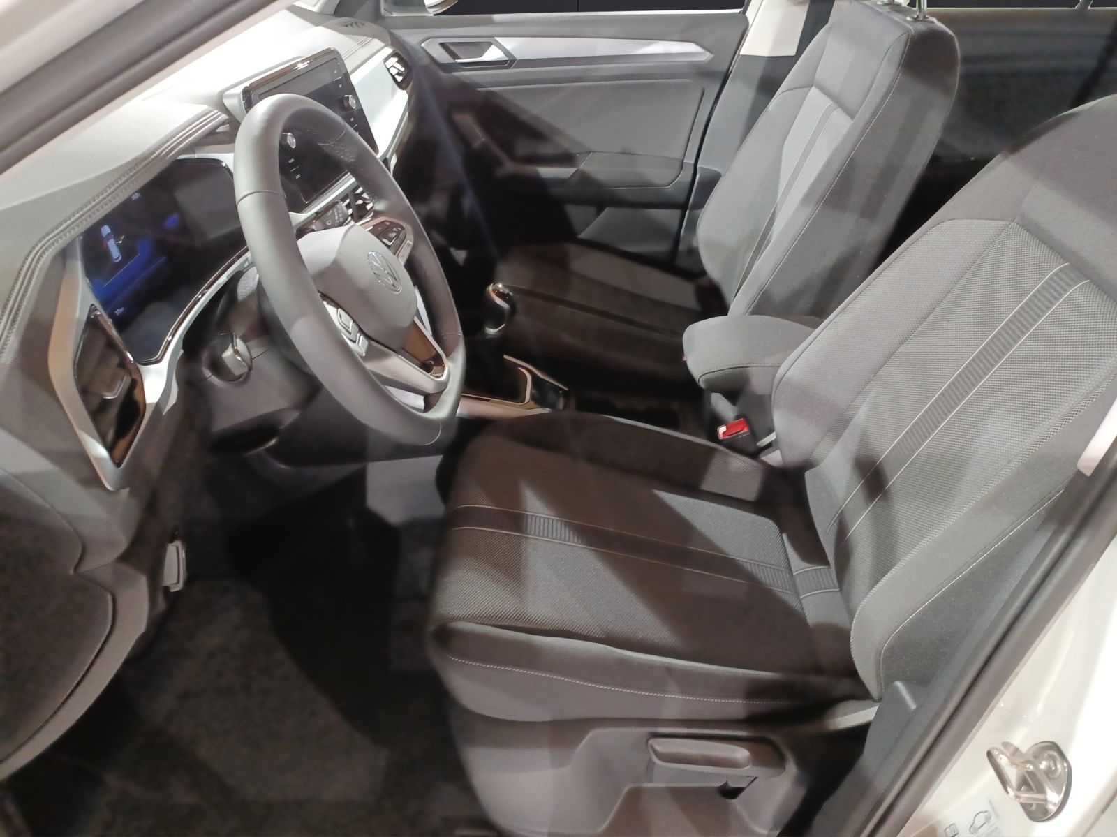 Fahrzeugabbildung Volkswagen T-Roc Life TSI