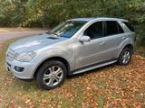 Mercedes-Benz MERCEDES ML 350 / W164 / 4MATIC / BENZIN - gebrauchte Mercedes-Benz ML 350 aus dem Jahr 2005