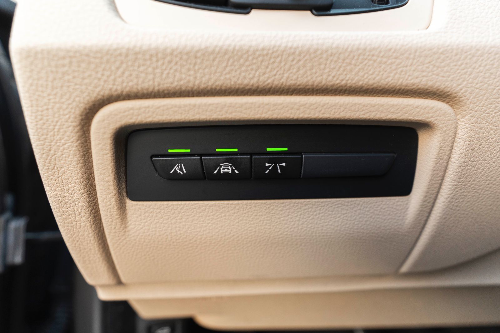 Fahrzeugabbildung BMW 430i GC M-Performance HIFI LED KAM NAV CARPLAY