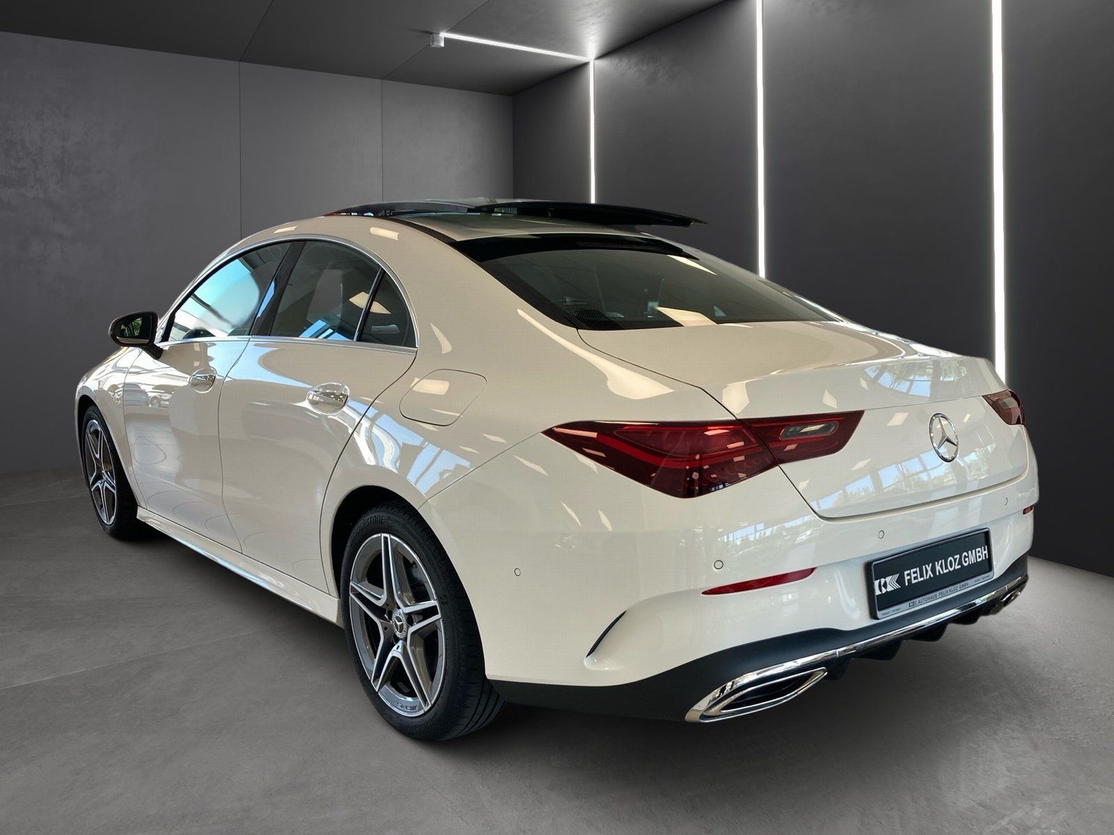 Fahrzeugabbildung Mercedes-Benz CLA 200 AMG Adv.*Pano*STDHZG*LED*Kamera*Carpaly*