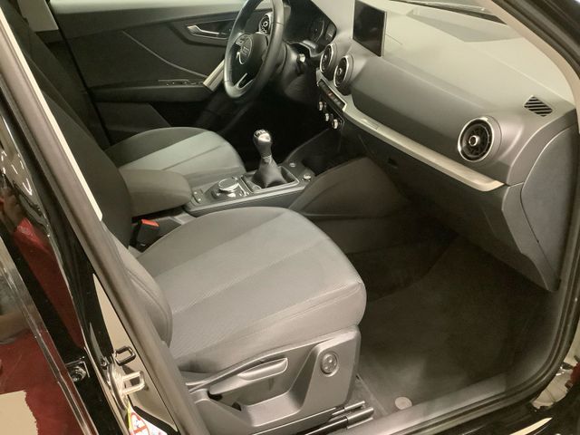Q2 30 TFSI 81 kW 6-Gang,Navi,PDC plus,elektr. He