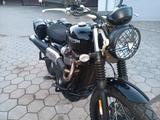 Triumph Street Scrambler  - TRIUMPH STREET SCRAMBLER