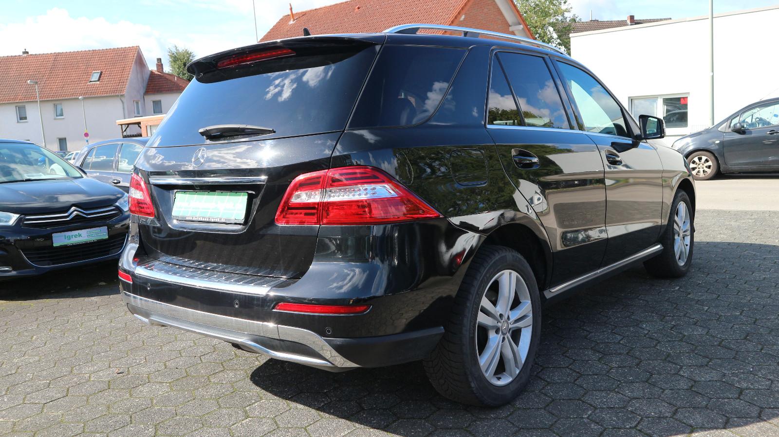 Mercedes-Benz ML 350 CDI BlueTec 4Matic AHK/Leder/NAVI/Xenon..