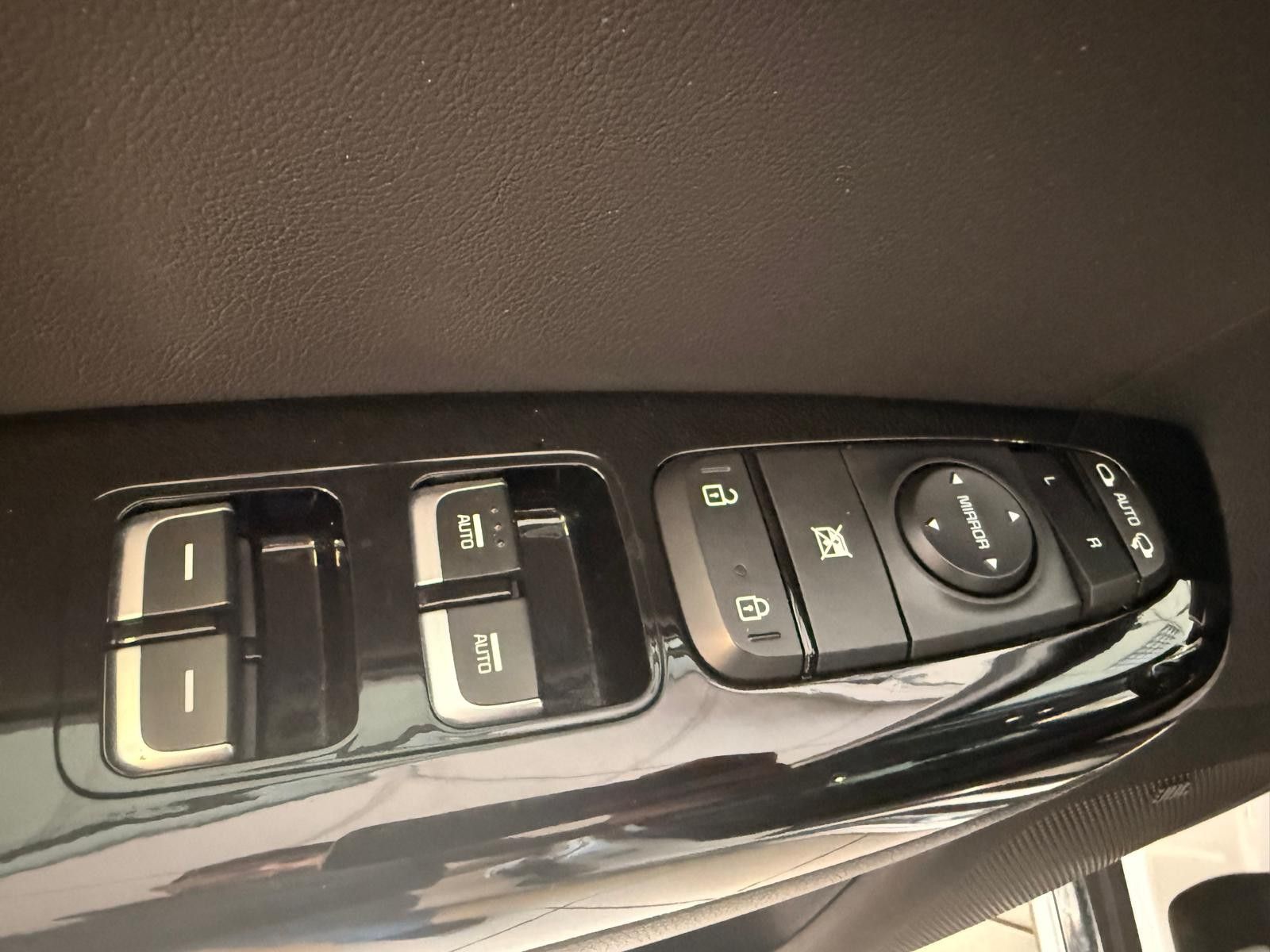 Fahrzeugabbildung Kia Sportage Platinum Edition 4WD/ AHK/SCHECKHEFT/