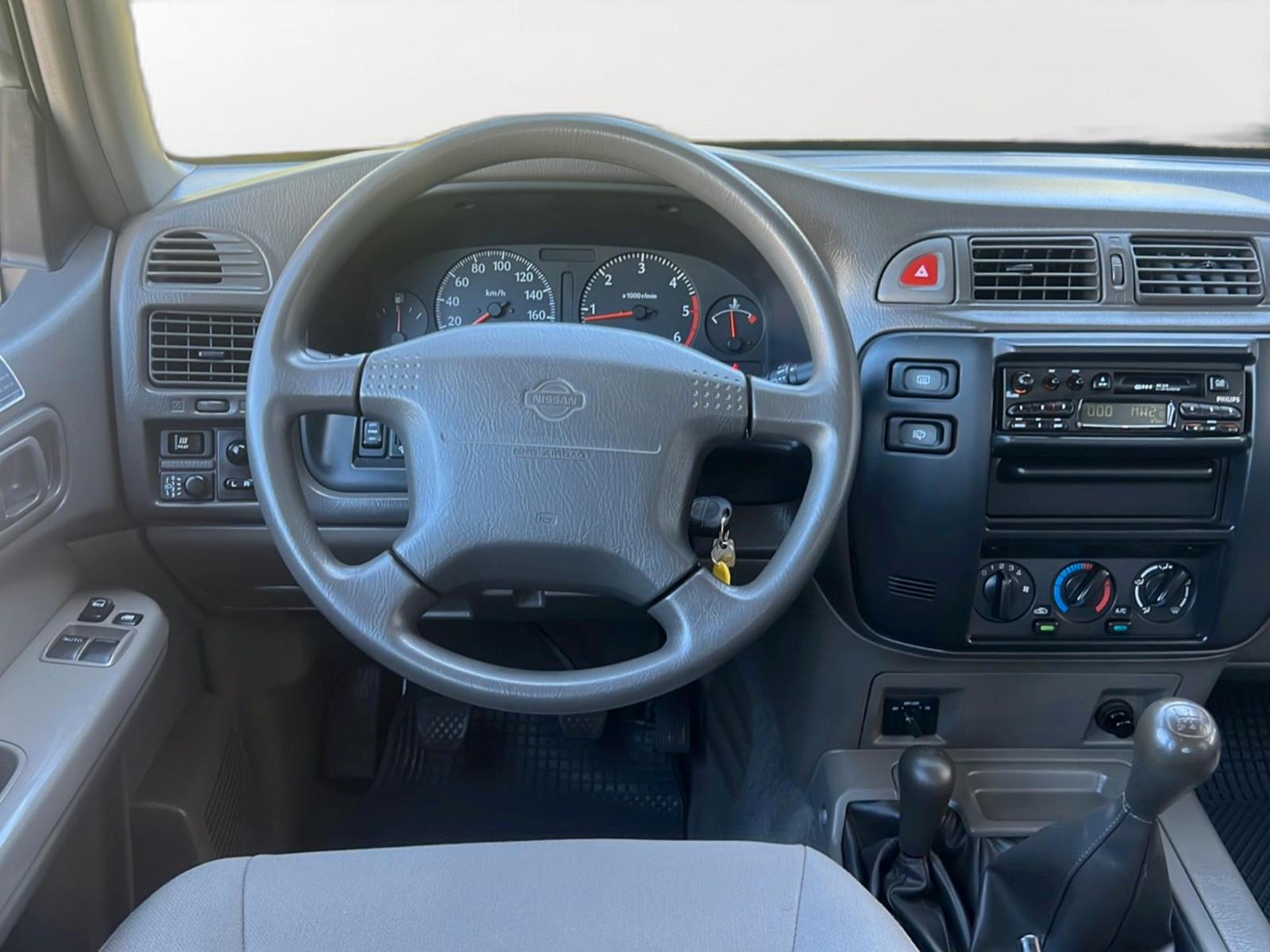 NISSAN PATROL GR 3.0 - 158 CV - 4X4 - BVM - CARNET ENTRETIEN