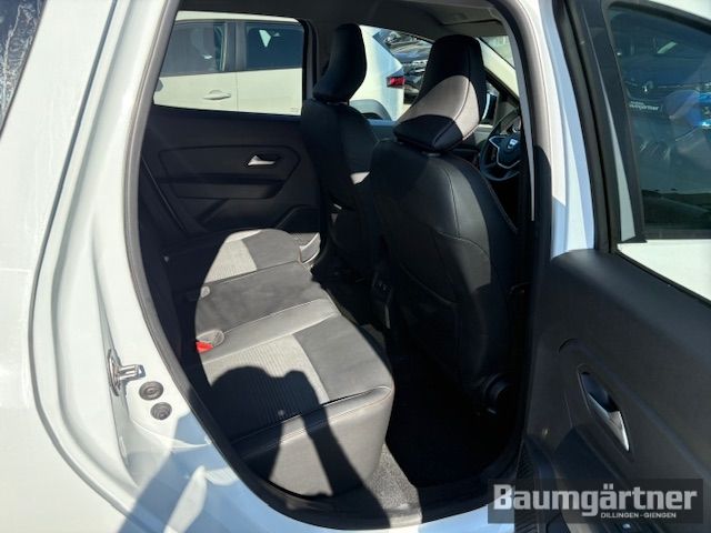 Fahrzeugabbildung Dacia Duster Extreme TCe 150 EDC Kamera/PDC/GJR/Sitzh. - mit KI generiert/bearbeitet