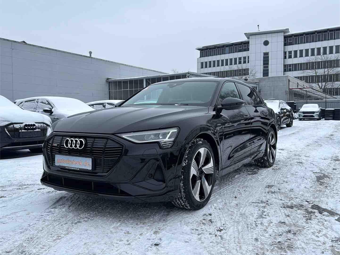 Audi e-tron 50 2x S line ALL BLACK PANO 21Z SHZ VC