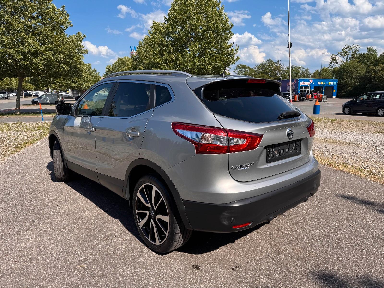 Nissan Qashqai Tekna1.6/1Hand/Neuer TÜV & Inspektion